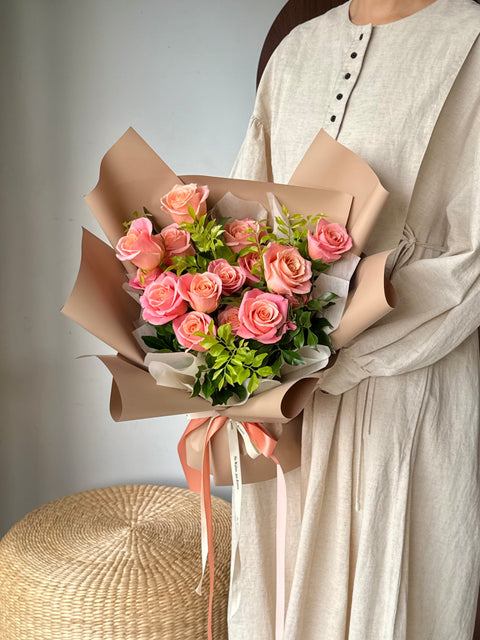 The Blushed Edit - 20 Premium Roses
