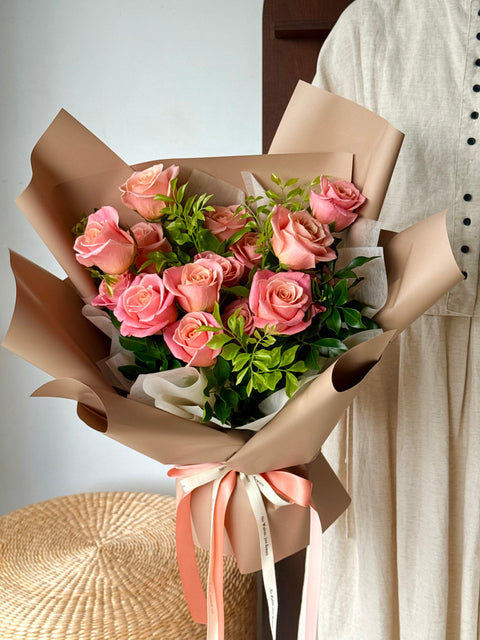 The Blushed Edit - 20 Premium Roses