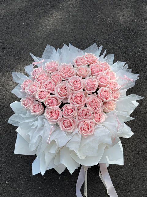Pink Veil - 33 Premium Roses